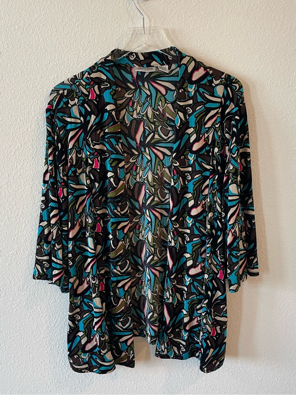 Chico’s Travelers Liquid Knit Open Front Floral-Print Cardigan Teal & Pink